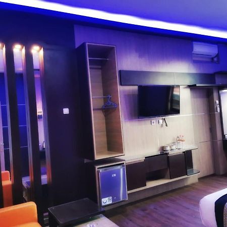 Oyo 822 Hotel Mukti Jaya Purwokerto Extérieur photo