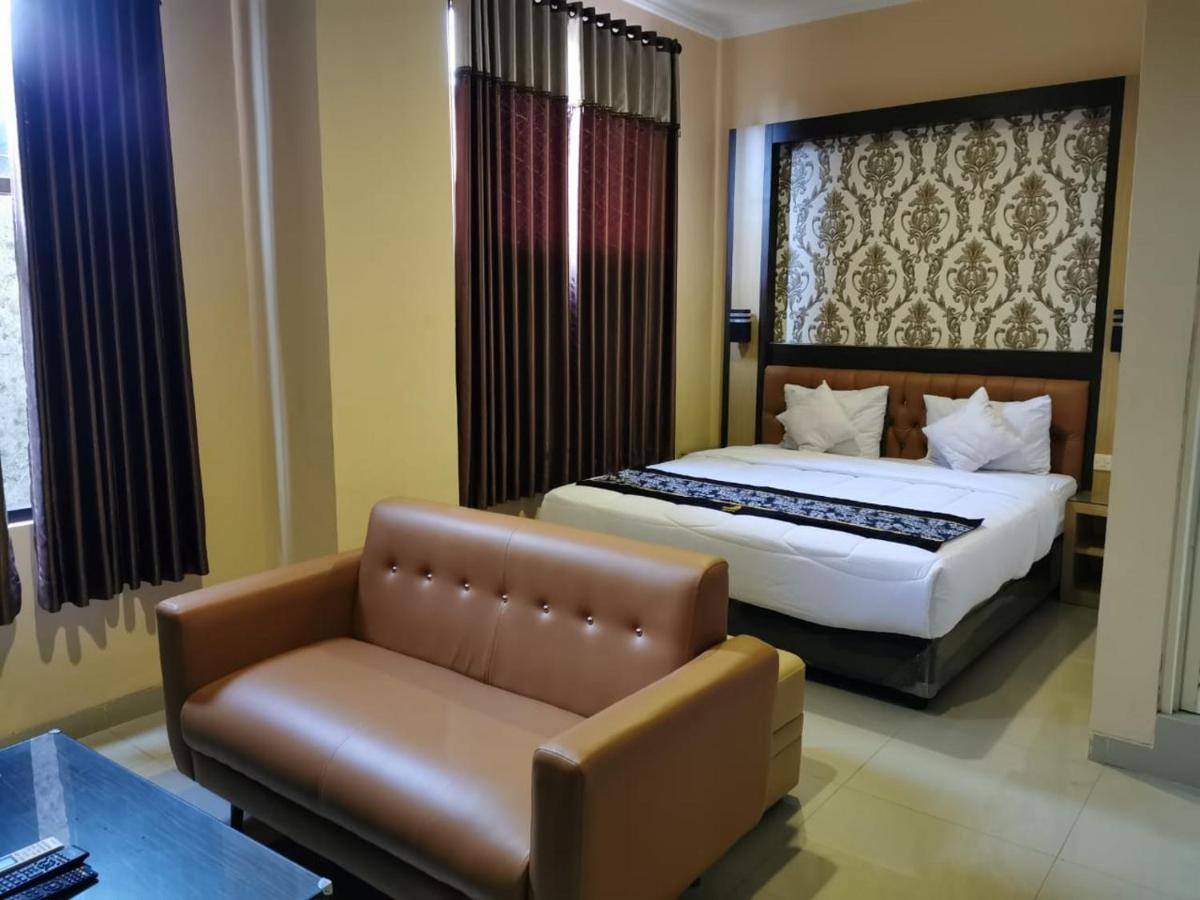 Oyo 822 Hotel Mukti Jaya Purwokerto Extérieur photo