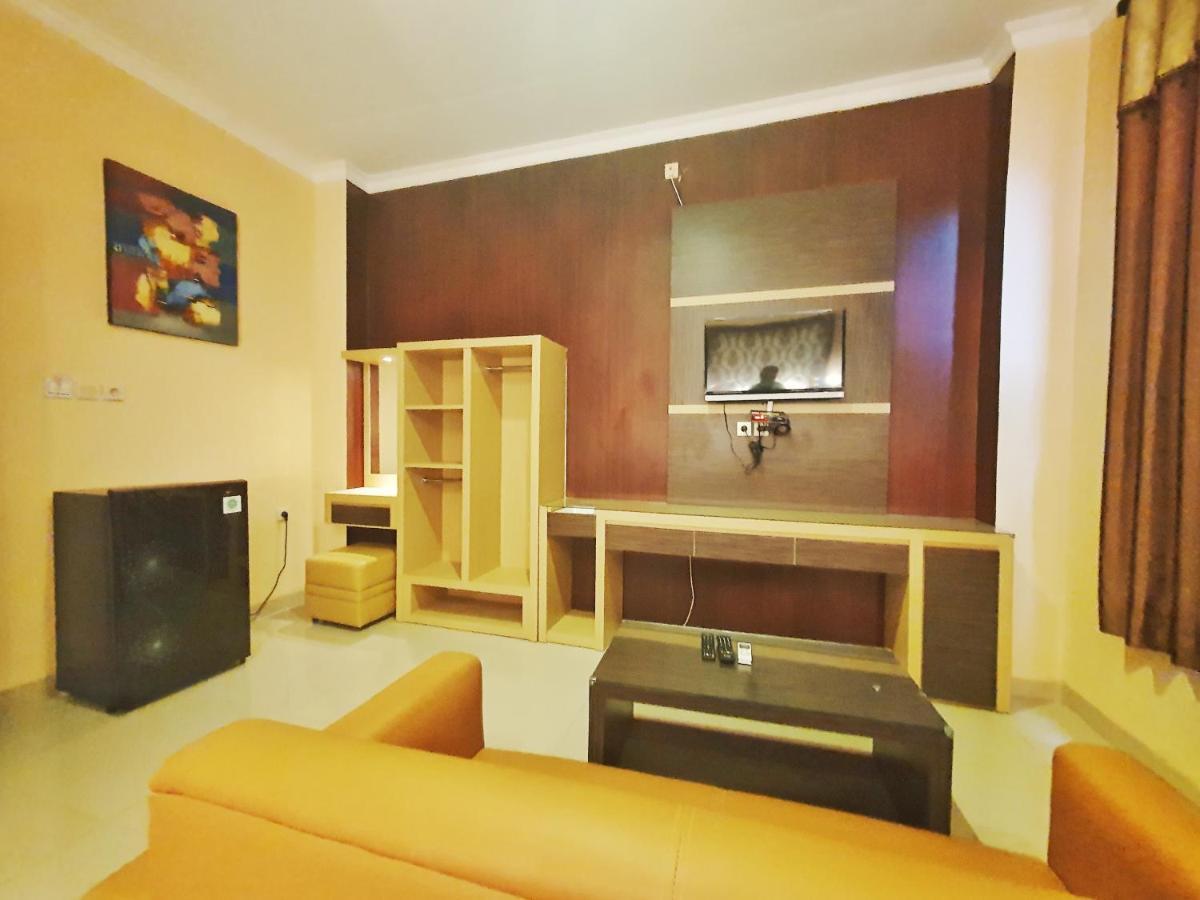 Oyo 822 Hotel Mukti Jaya Purwokerto Extérieur photo