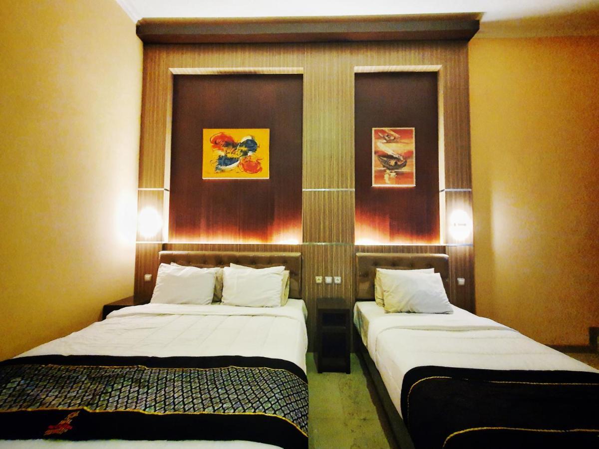 Oyo 822 Hotel Mukti Jaya Purwokerto Extérieur photo