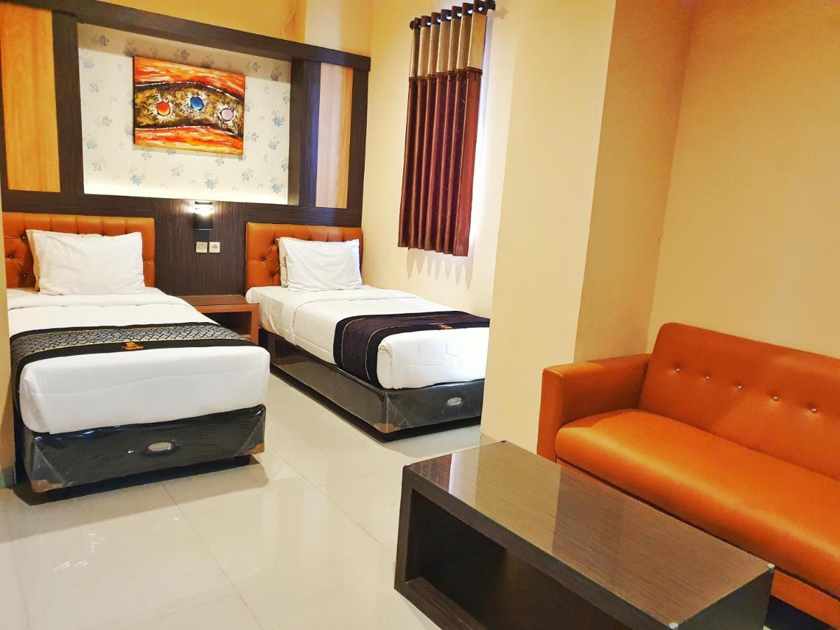Oyo 822 Hotel Mukti Jaya Purwokerto Extérieur photo